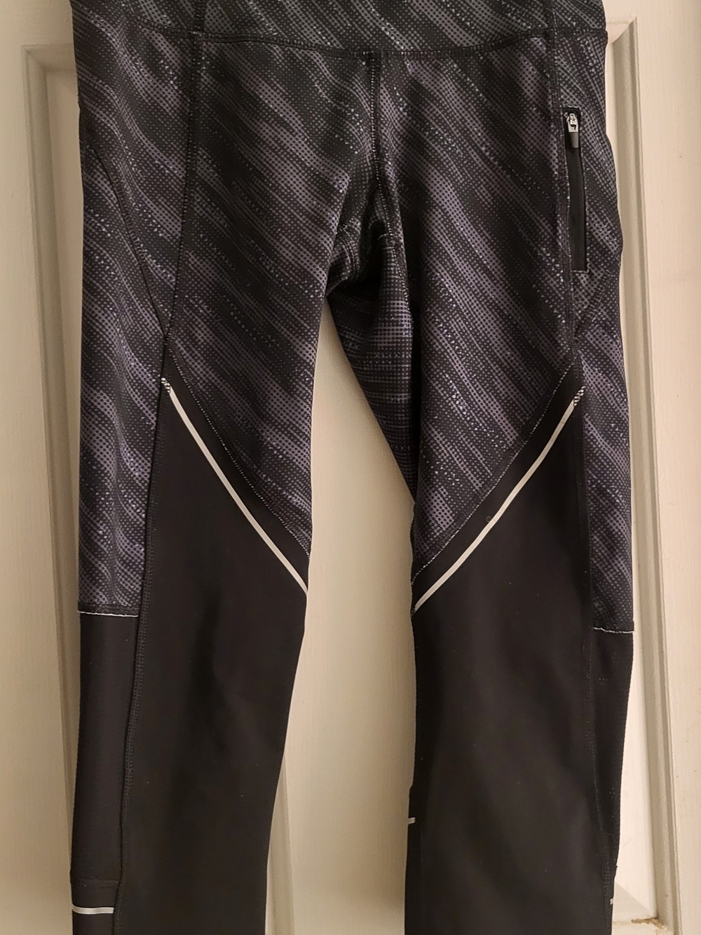 Champion Black & Gray Patterned Capris